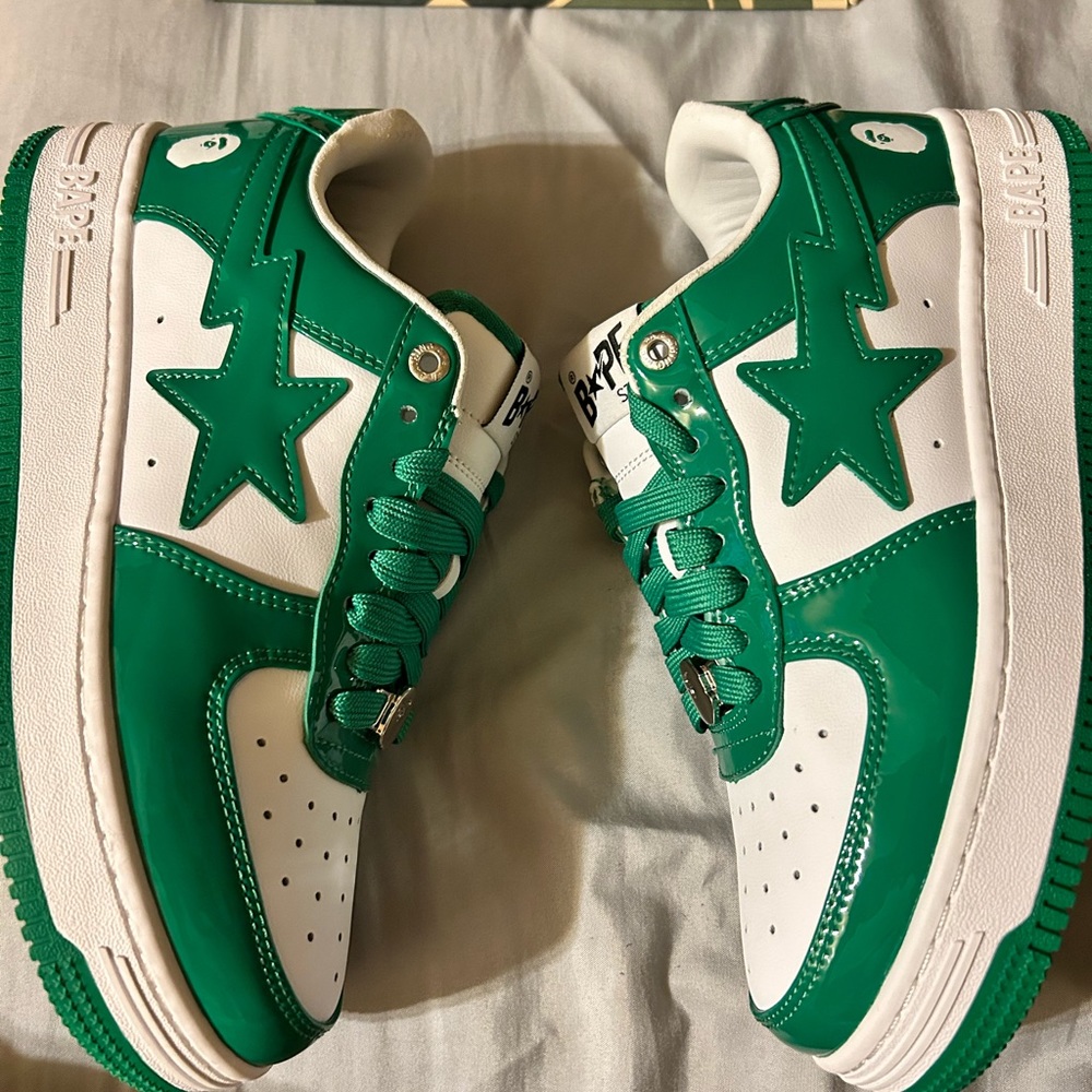 Bapesta Green/White Size 7 Pre owned Like new - Picture 3 of 5